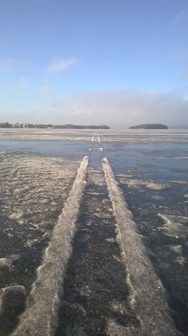 Pyhäjärven jäällä tammikuussa 2017